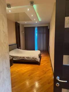 Kirayə 3 otaqlı Mənzil 250 m² Xətai r. Ağ şəhər q. Şah İsmayıl Xətai m. – şəkil 4