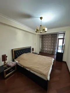 Kirayə 3 otaqlı Mənzil 130 m² Səbail r. İçərişəhər m. – şəkil 6