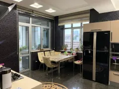 Kirayə 4 otaqlı Mənzil 170 m² Yasamal r. – şəkil 16
