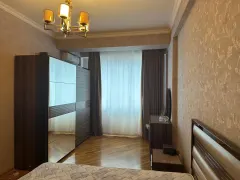 Kirayə 2 otaqlı Mənzil 75 m² Yasamal r. İnşaatçılar m. – şəkil 5