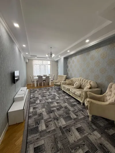 Kirayə 4 otaqlı Mənzil 150 m² Yasamal r. Yeni Yasamal q. İnşaatçılar m.