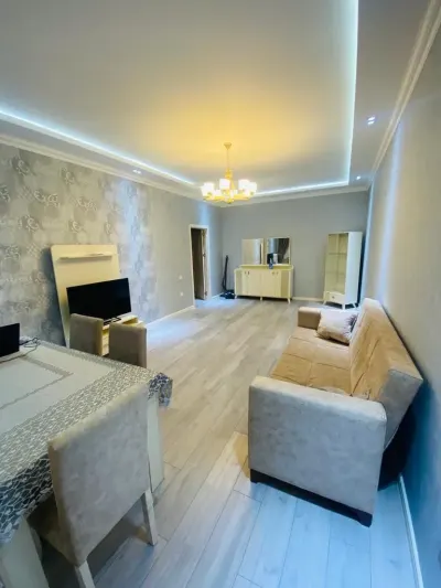 Kirayə 2 otaqlı Mənzil 100 m² Yasamal r.