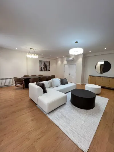Kirayə 3 otaqlı Mənzil 170 m² Yasamal r.