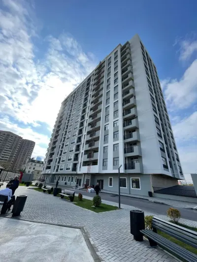 Port Baku və Səməd Vurğun Parkı yax