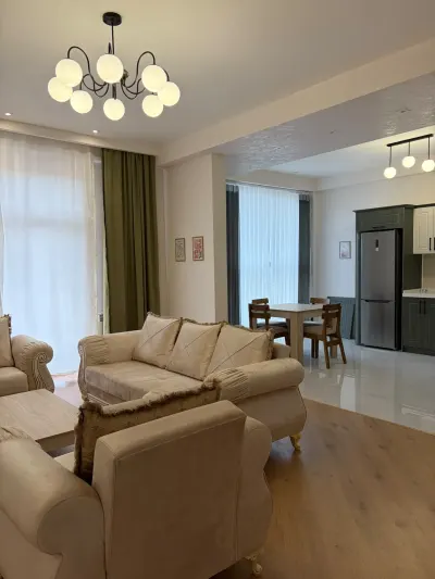 Satılır 3 otaqlı Mənzil 125 m² Səbail r. Badamdar q.