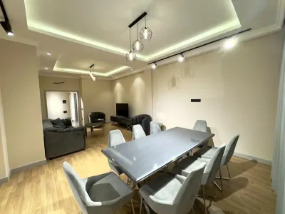 Kirayə 4 otaqlı Mənzil 165 m² Binəqədi r. Avtovağzal m.