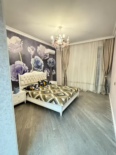 Kirayə 3 otaqlı Mənzil 103 m² Yasamal r. Elmlər Akademiyası m.