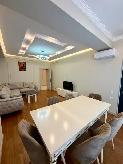 Kirayə 2 otaqlı Mənzil 90 m² Nəsimi r.