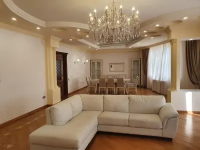 Kirayə 3 otaqlı Mənzil 268 m² Yasamal r.