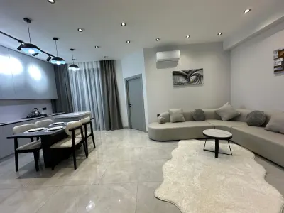 Kiralık 3 odalı Daire 100 m² Nəsimi ilçesi 28 May metro