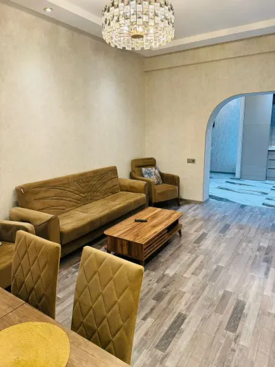Kirayə 3 otaqlı Mənzil 110 m² Xətai r. Şah İsmayıl Xətai m.