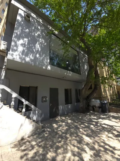 Kirayə 7 otaqlı Ofis 160 m² Nərimanov r.