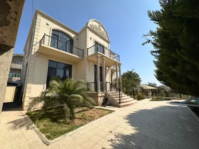 Kirayə 5 otaqlı Həyət evi / Bağ evi 250 m² Nəsimi r.