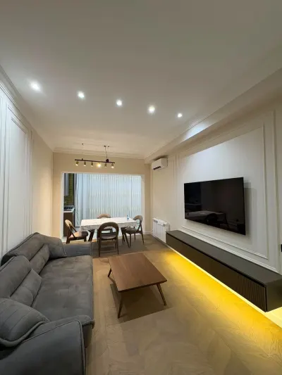 Kirayə 3 otaqlı Mənzil 120 m² Binəqədi r.