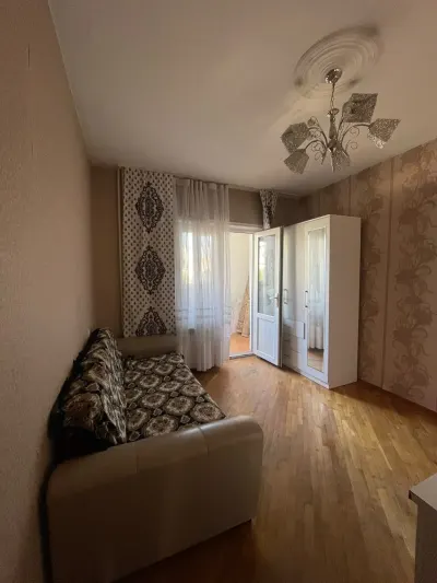 Аренда 4-комнатная Квартира 115 m² Yasamal р-н Yeni Yasamal пос.