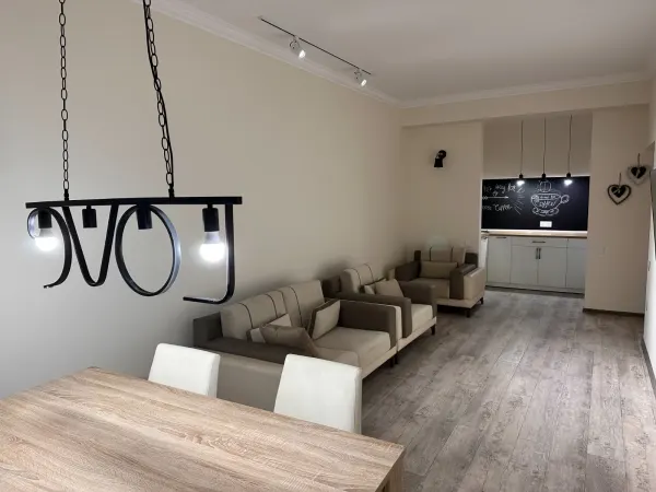 Kirayə 2 otaqlı Mənzil 60 m² Xətai r.