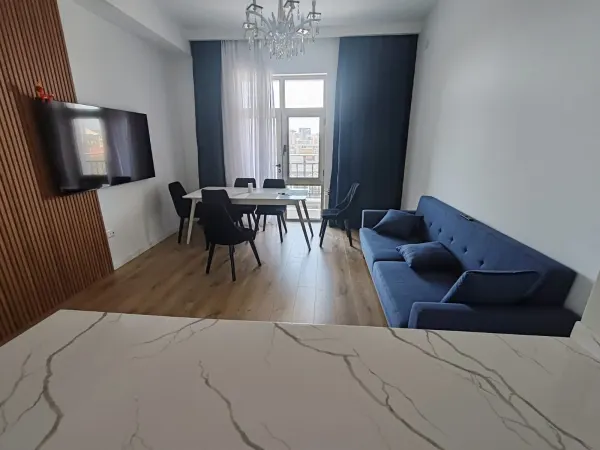 Kirayə 3 otaqlı Mənzil 110 m² Xətai r.