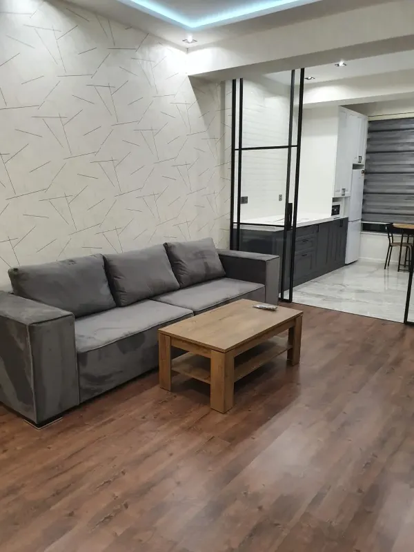 Kirayə 2 otaqlı Mənzil 85 m² Xətai r. Şah İsmayıl Xətai m.