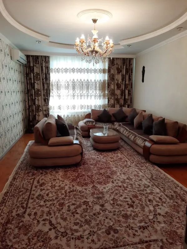 Kiralık 3 odalı Daire 130 m² Xətai ilçesi