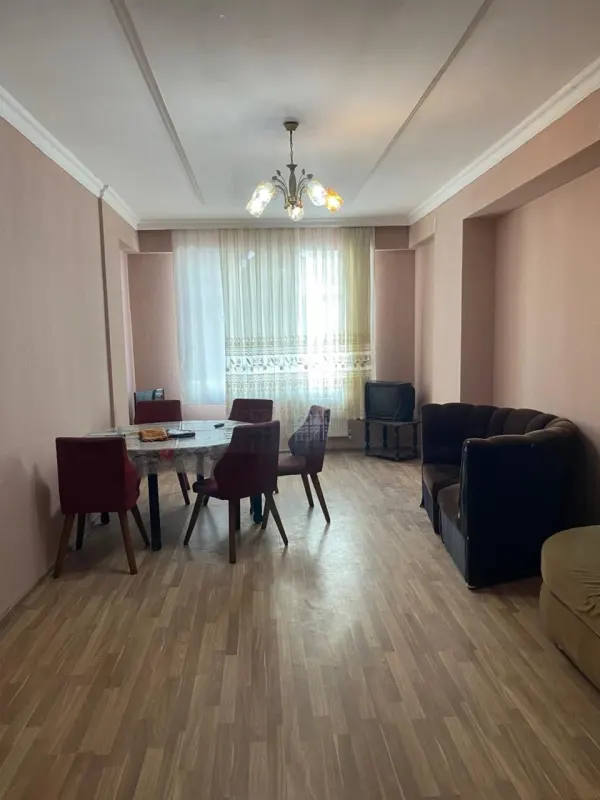 Kirayə 4 otaqlı Mənzil 155 m² Yasamal r. Yeni Yasamal q. İnşaatçılar m.