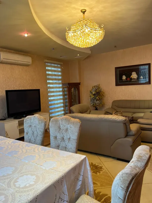 Kirayə 3 otaqlı Mənzil 15 m² Yasamal r. Nizami m.