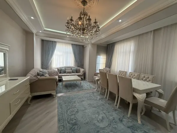 Kirayə 4 otaqlı Mənzil 180 m² Nərimanov r.
