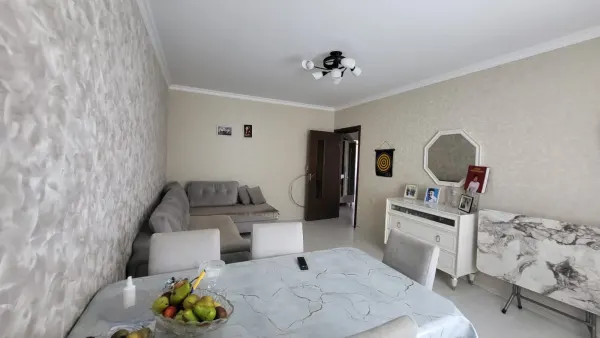 Satılır 3 otaqlı Mənzil 60.5 m² Xətai r.