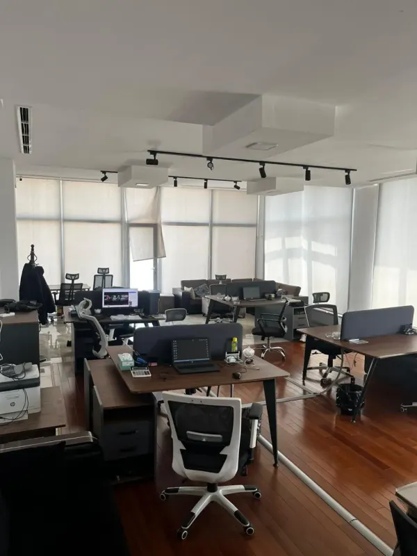 Аренда 3-комнатная Офис 260 m² Nəsimi р-н 28 May м.