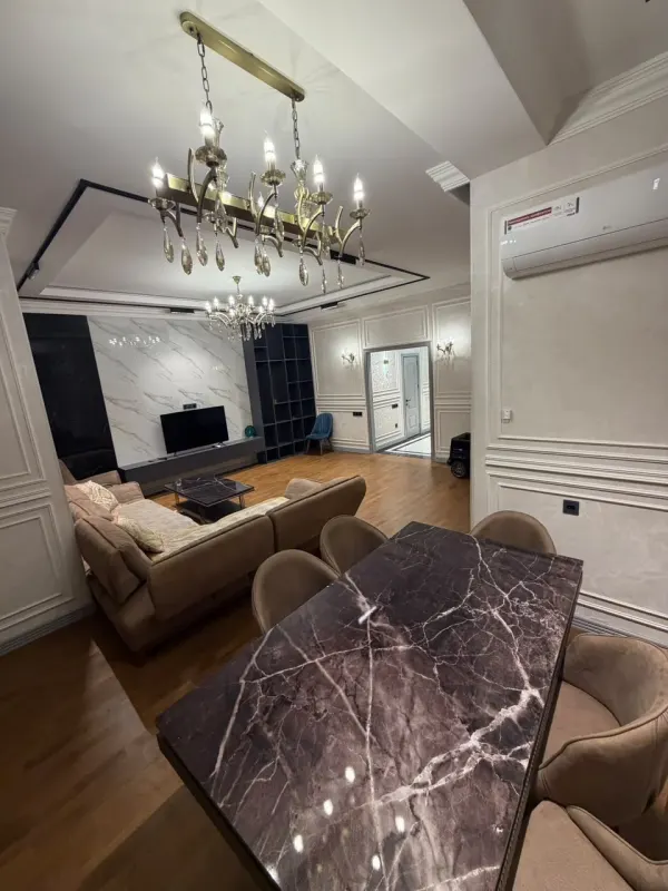 Satılık 3 odalı Daire 136 m² Nəsimi ilçesi