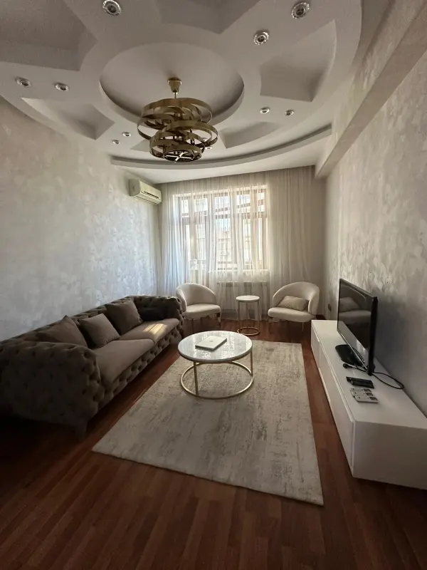 Kirayə 2 otaqlı Mənzil 85 m² Nərimanov r.