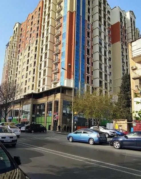 Satılır 4 otaqlı Mənzil 217 m² Nərimanov r. Nərimanov m.