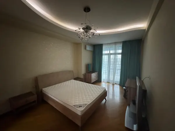 For rent 3-room Apartment 250 m² Yasamal dist. Elmlər Akademiyası metro