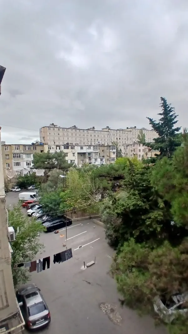Satılır 2 otaqlı Mənzil 50 m² Yasamal r. İnşaatçılar m.