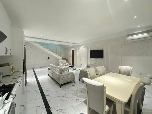 Kirayə 5 otaqlı Mənzil 245 m² Nəsimi r.