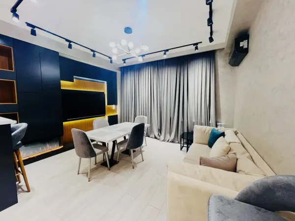 Kirayə 3 otaqlı Mənzil 110 m² Xətai r. Şah İsmayıl Xətai m.