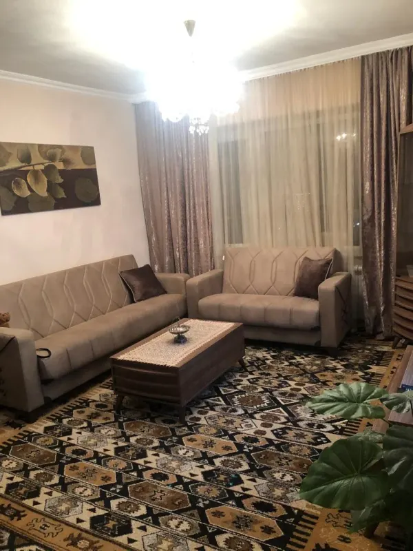 Kirayə 3 otaqlı Mənzil 50 m² Yasamal r. Elmlər Akademiyası m.