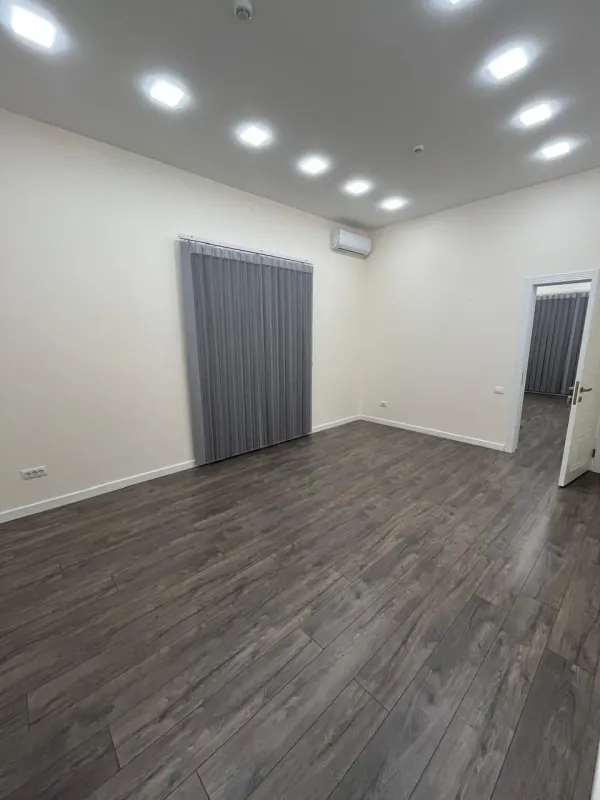 Kirayə 4 otaqlı Ofis 75 m² Xətai r.