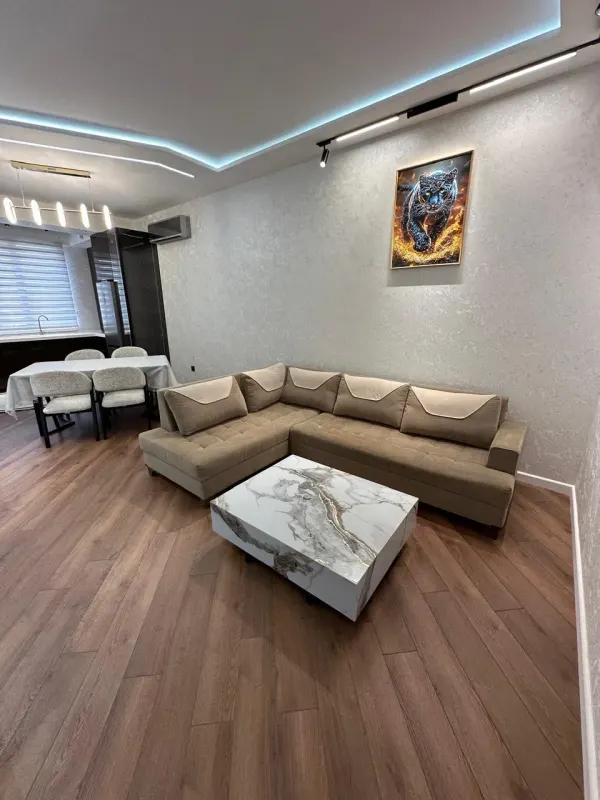 Kirayə 3 otaqlı Mənzil 90 m² Nərimanov r.