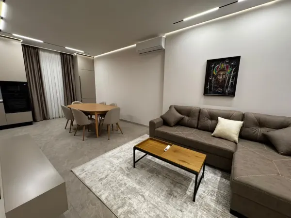 Kirayə 3 otaqlı Mənzil 100 m² Nəsimi r. 28 May m.