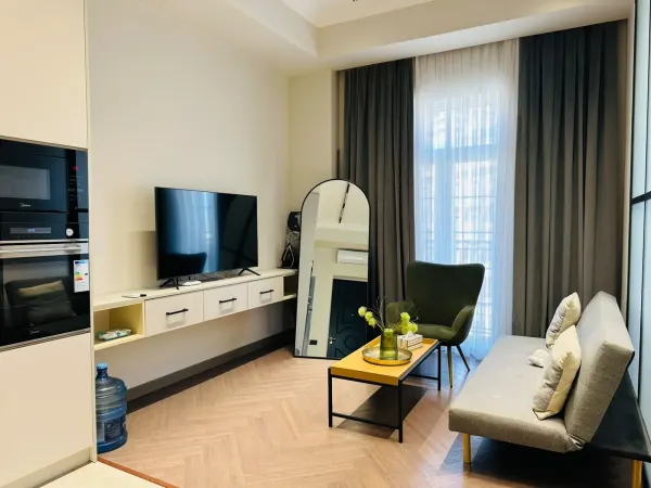 Kirayə 2 otaqlı Mənzil 70 m² Xətai r.