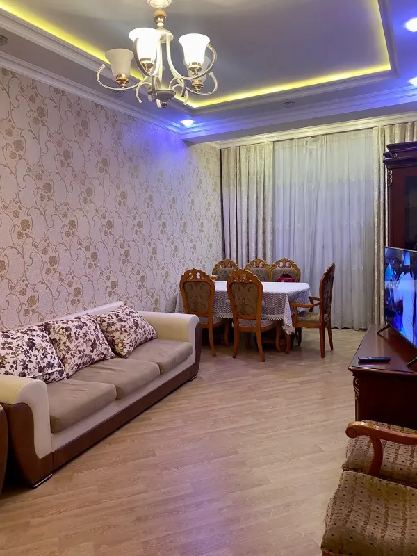 Kirayə 3 otaqlı Mənzil 95 m² Nərimanov r.