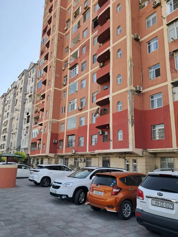 Kirayə 3 otaqlı Mənzil 112 m² Yasamal r.