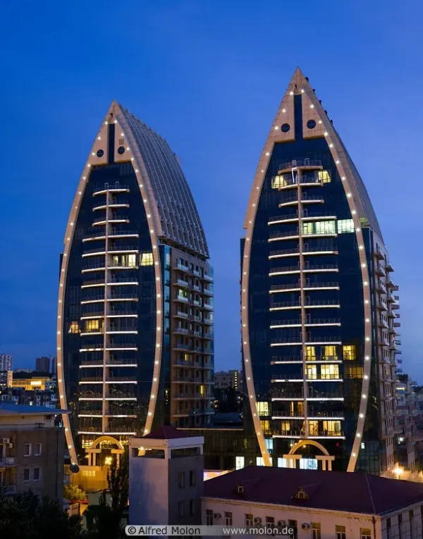Kirayə 3 otaqlı Mənzil 150 m² Yasamal r.