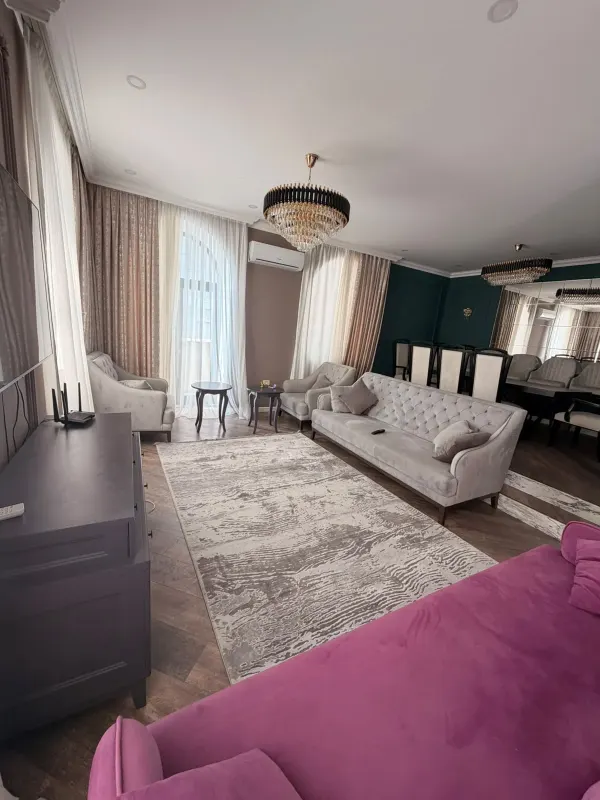 Kirayə 4 otaqlı Mənzil 350 m² Nərimanov r. Gənclik m.