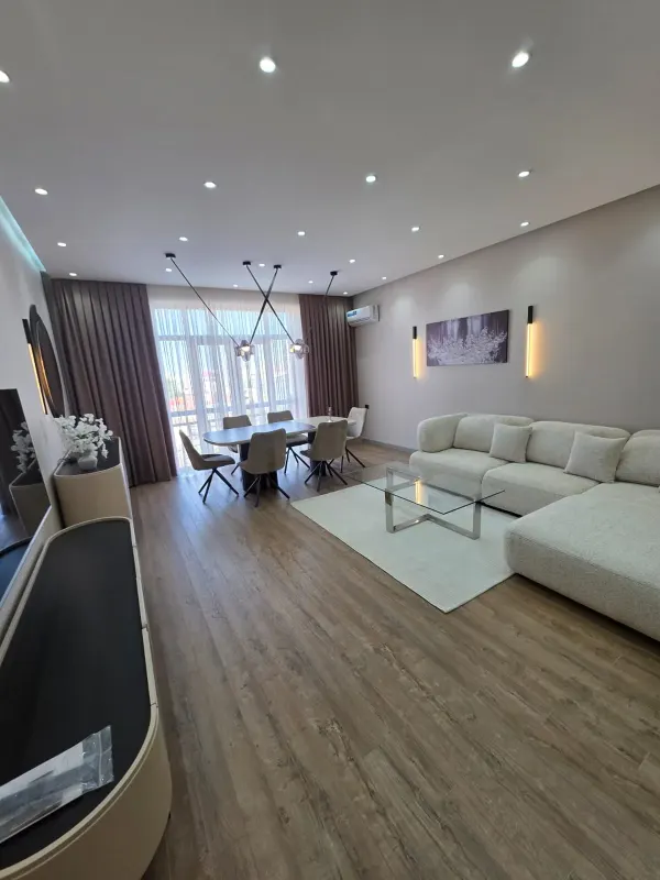 Аренда 3-комнатная Квартира 145 m² Nəsimi р-н