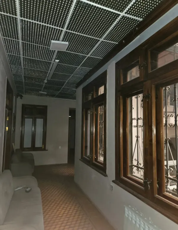 Kiralık İşyeri 250 m² Səbail ilçesi