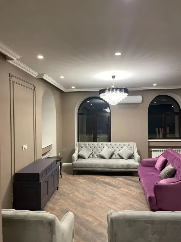 Kirayə 4 otaqlı Mənzil 350 m² Nəsimi r.
