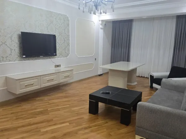 Kirayə 2 otaqlı Mənzil 114 m² Nəsimi r.