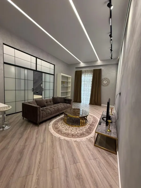 Kirayə 2 otaqlı Mənzil 60 m² Xətai r.