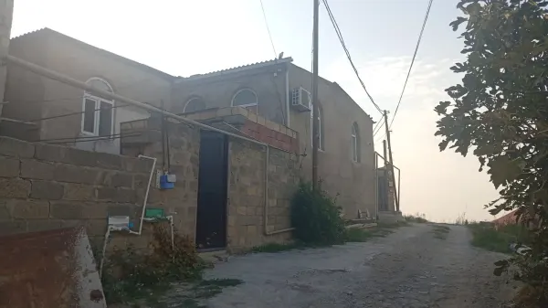 Satılır 4 otaqlı Həyət evi / Bağ evi 106 m² Səbail r.